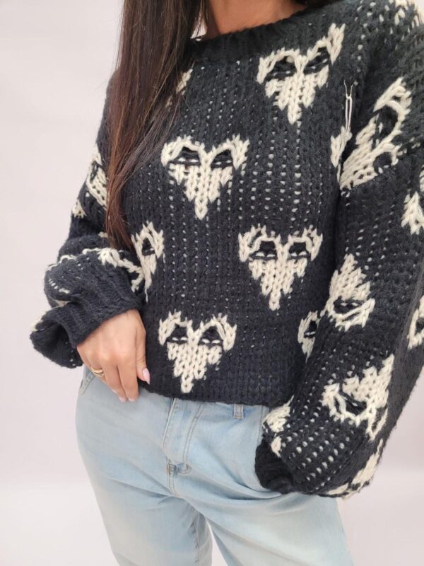 Sweter gruby serca czarny
