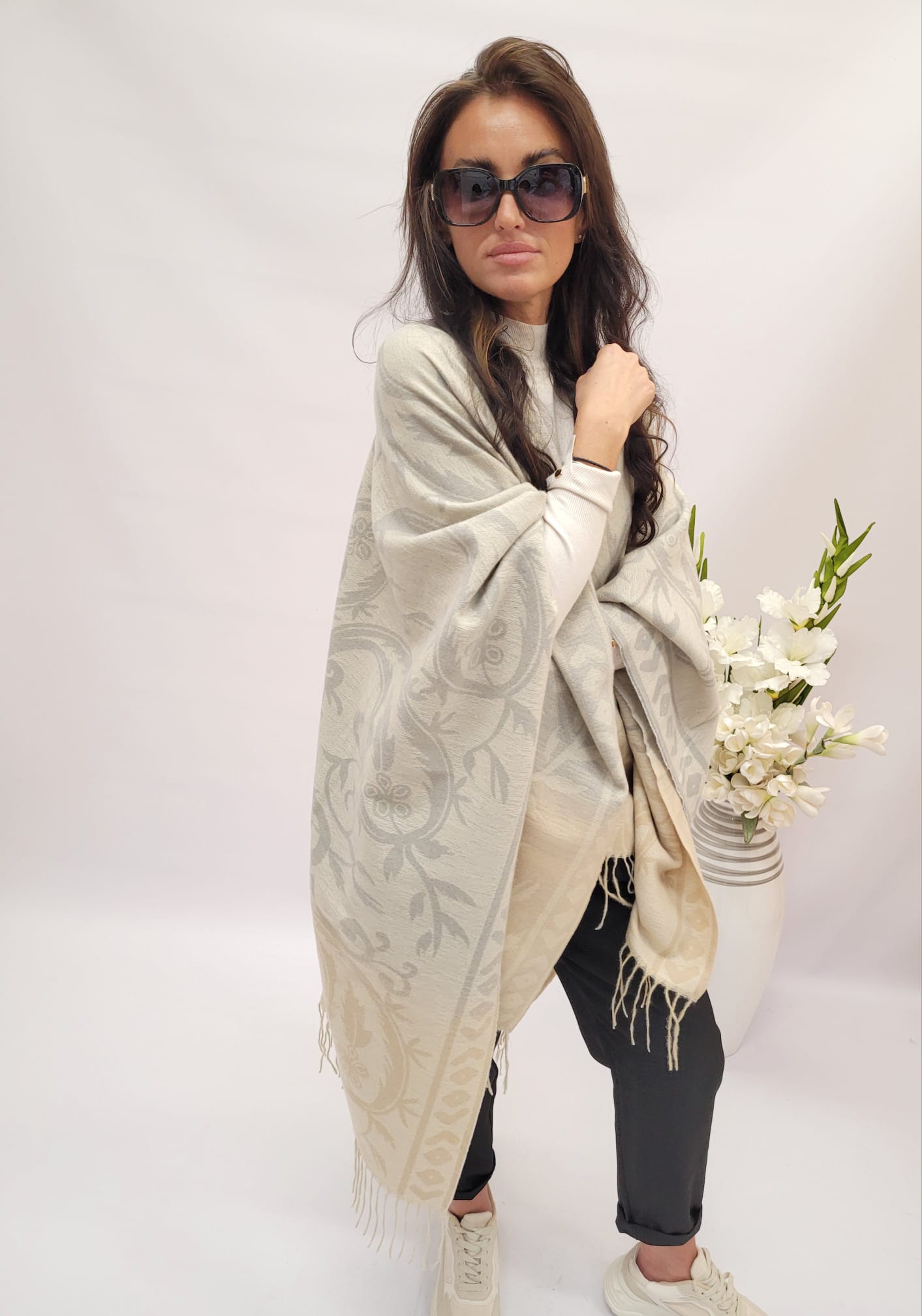 Ponczo beż - obrazek 3