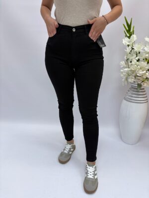 Spodnie jeans czarne second skin Q552-1
