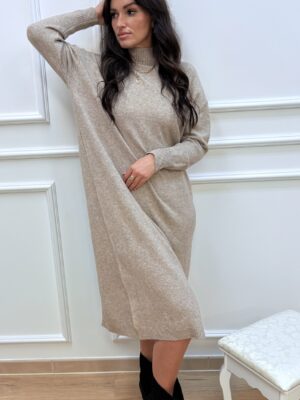 Sukienka dzianinowa półgolf- beżowa