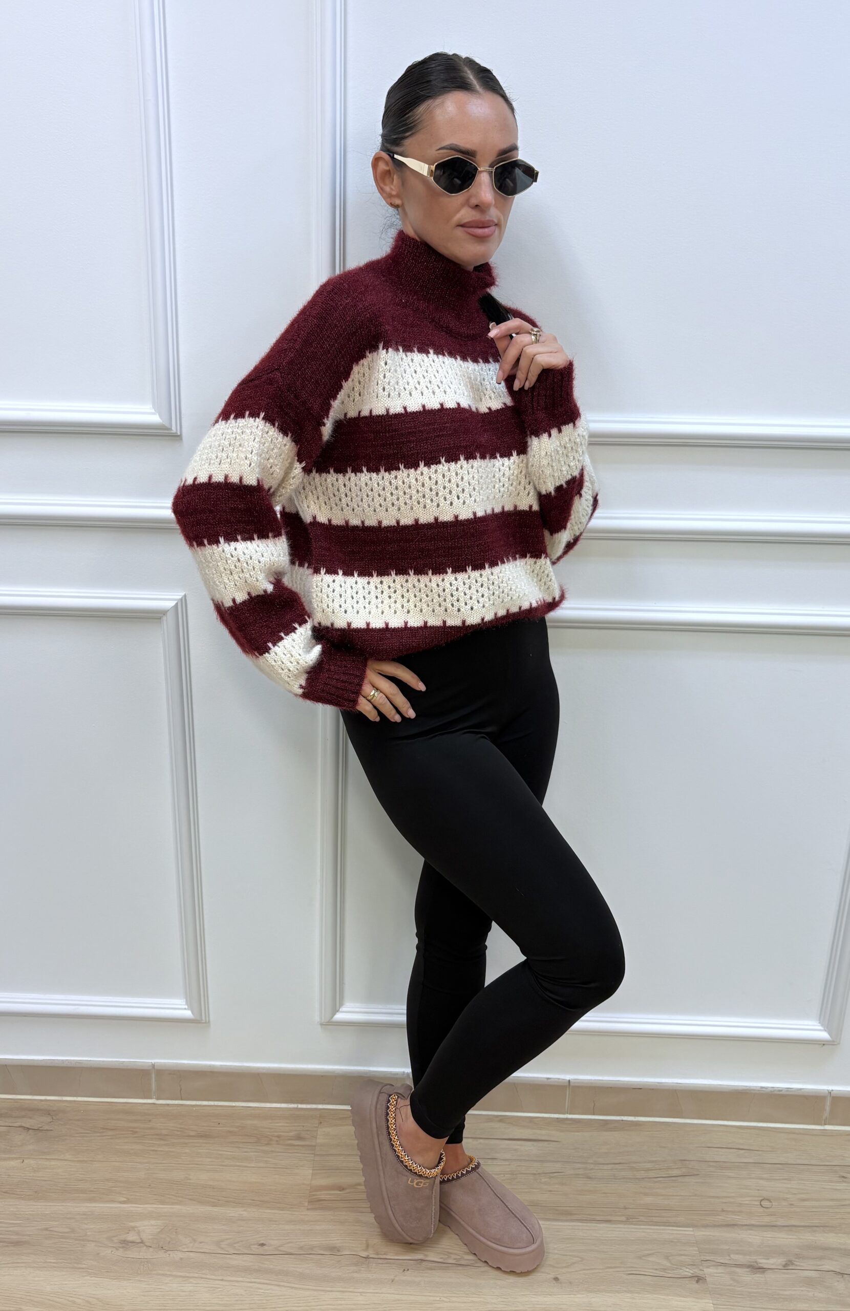 Sweter damski w bordowo-ecru pasy(2) - obrazek 3