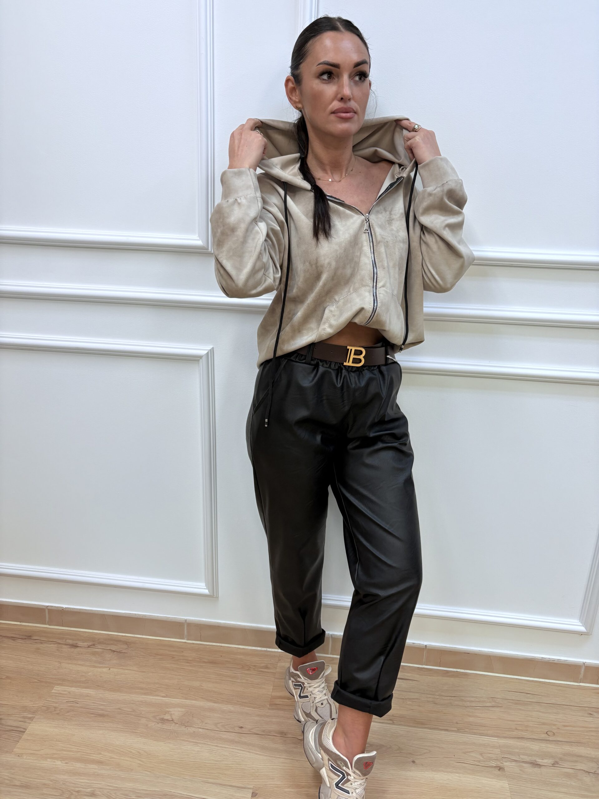 Bluza damska na zamek z kapturem