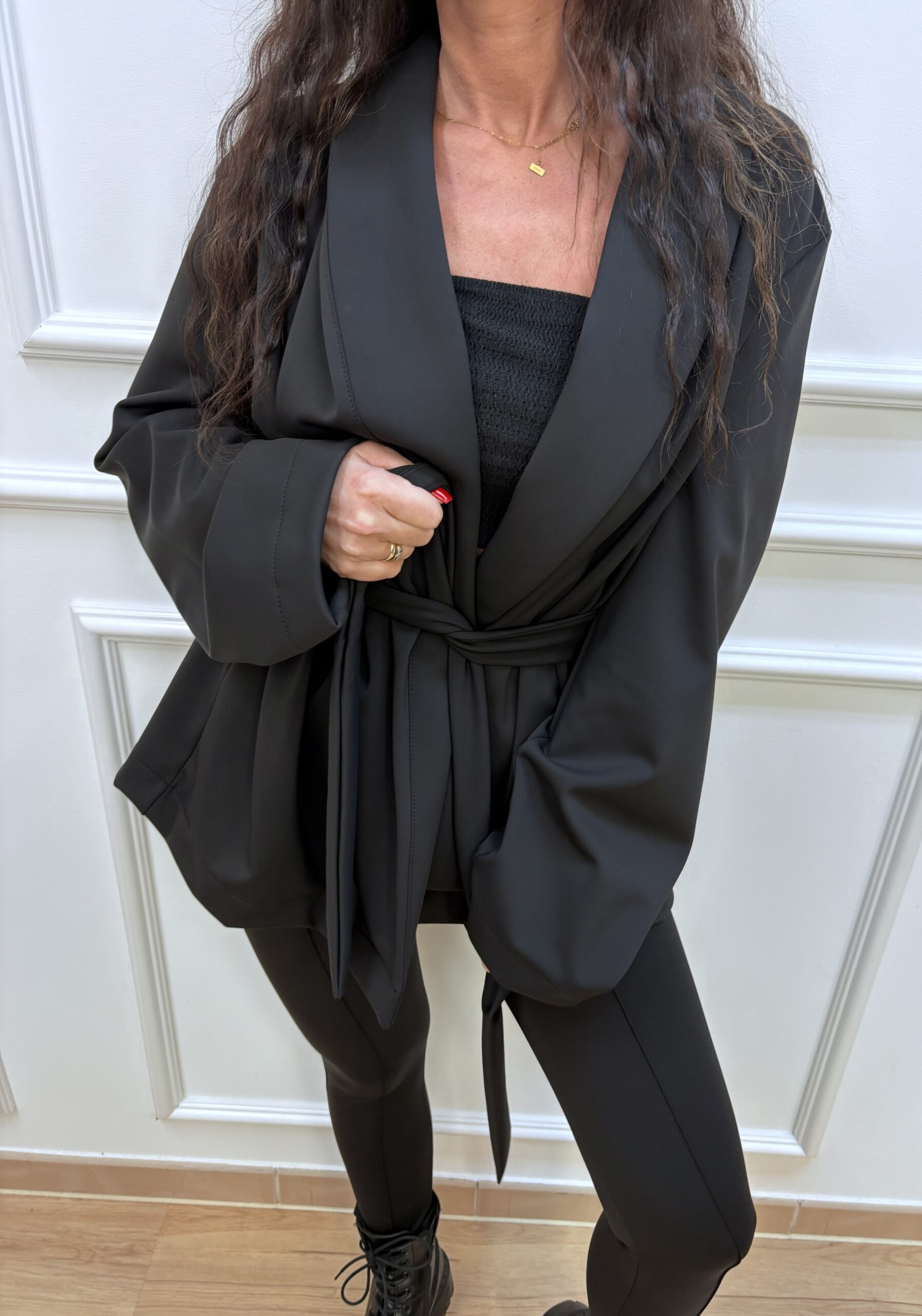 Marynarka/kimono damskie z paskiem- czarne - obrazek 2