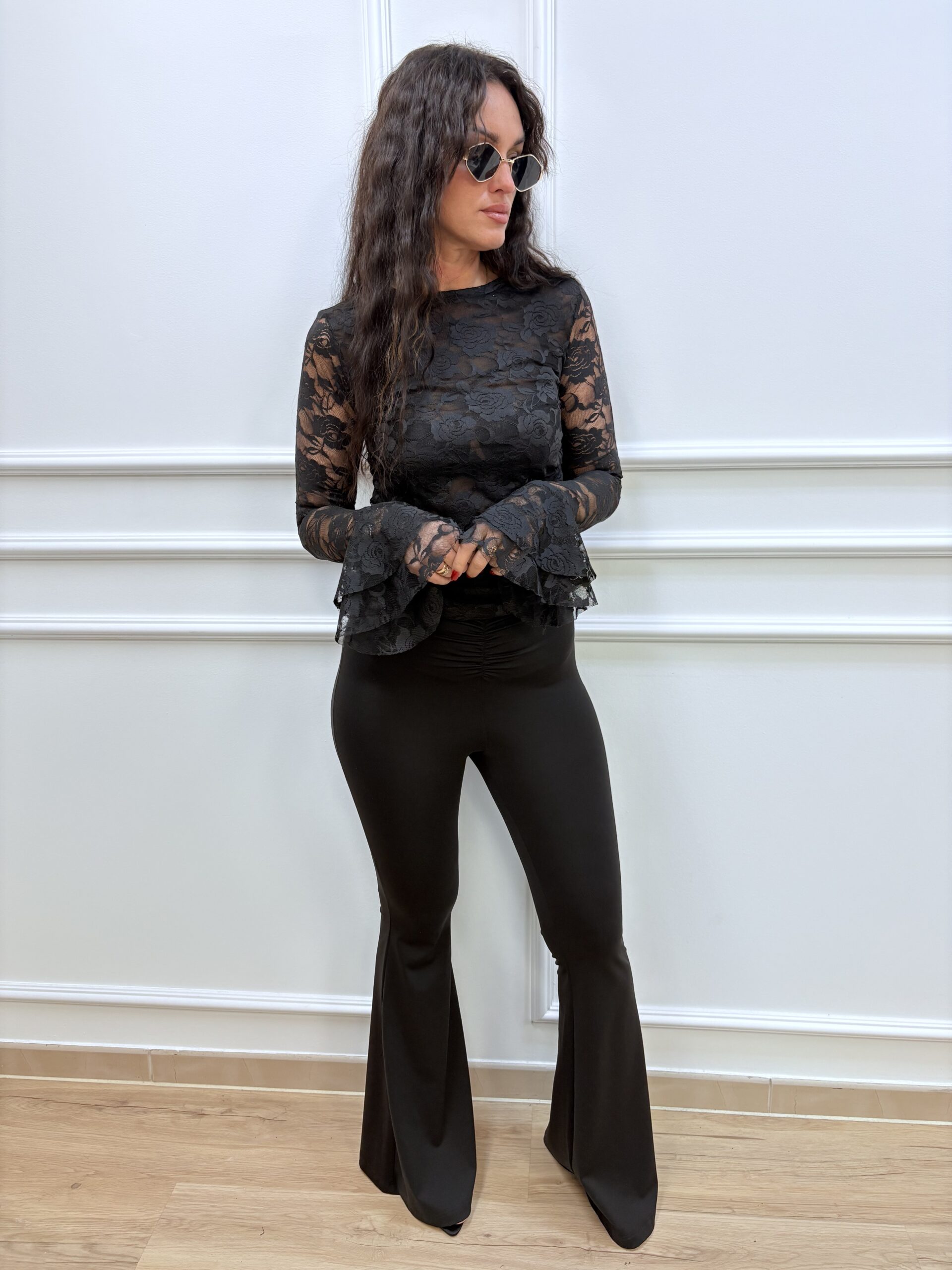 Bluzka damska koronkowa - obrazek 4