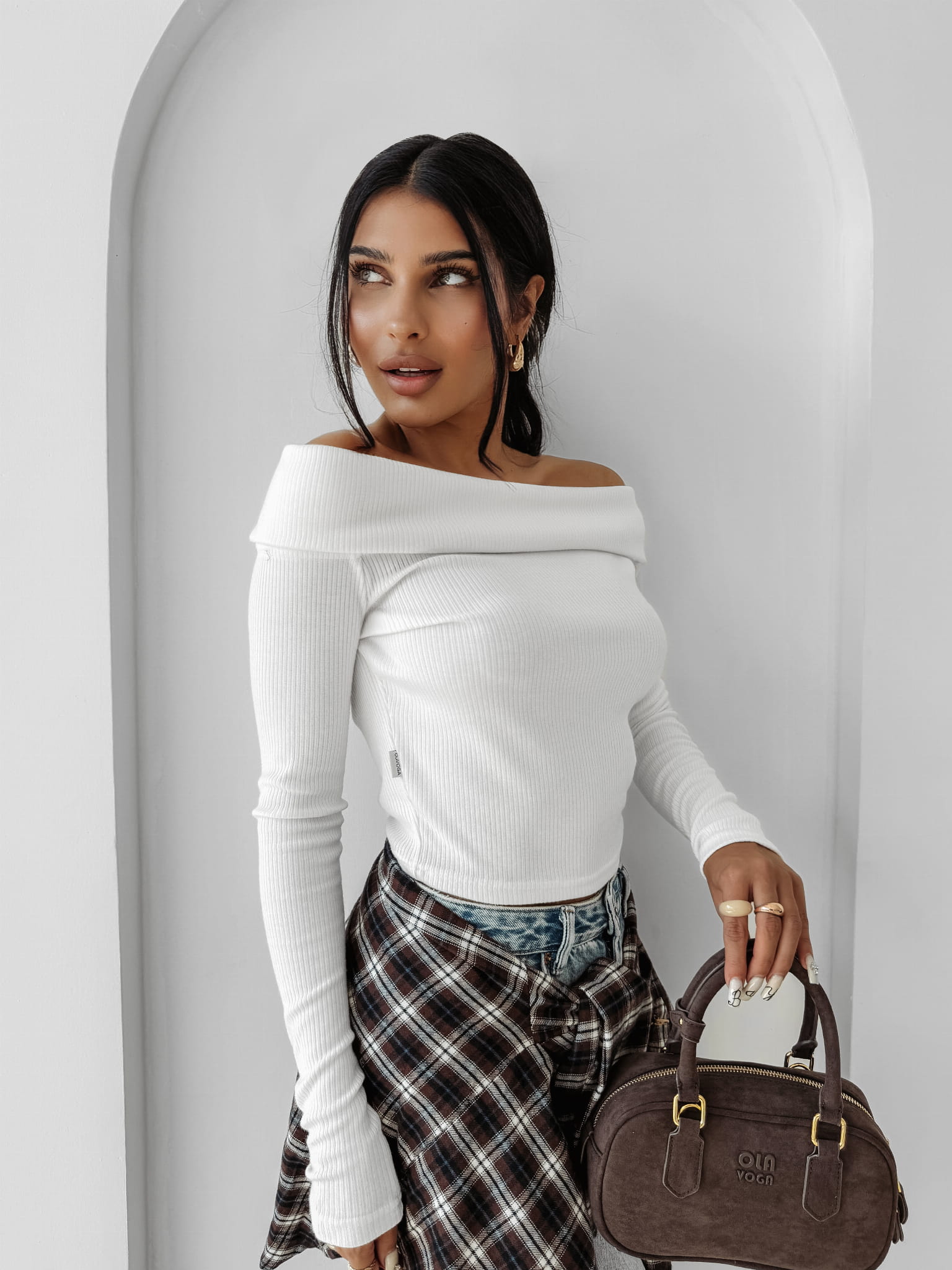 Bluzka damska OLAVOGA- biała