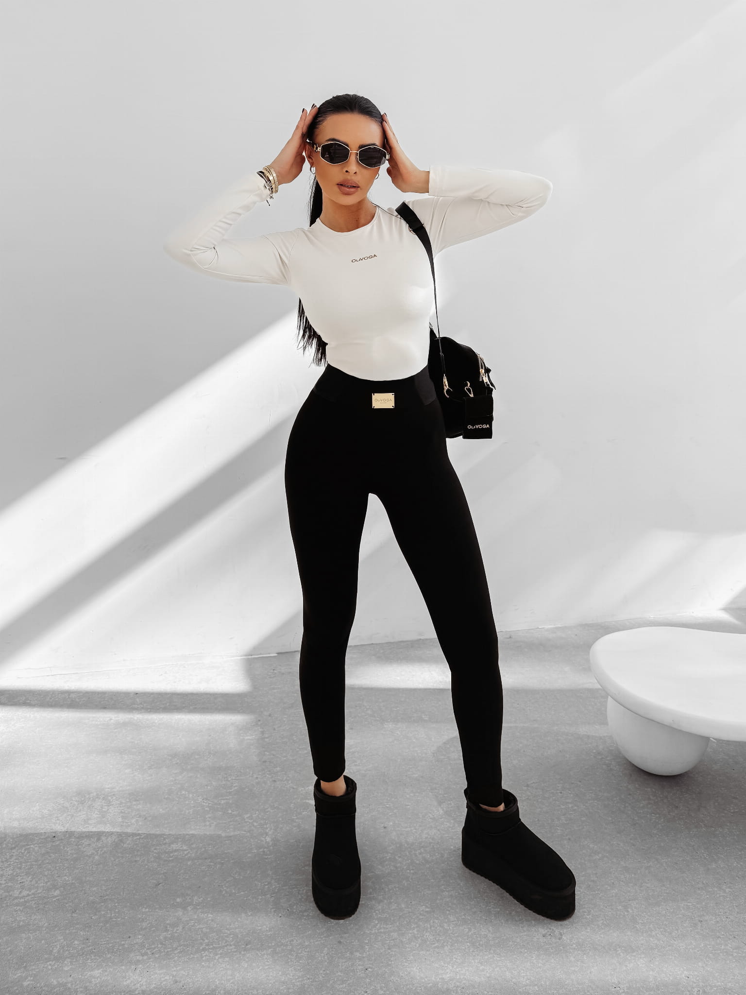 Bluzka damska OLAVOGA SIMBI- ecru - obrazek 2