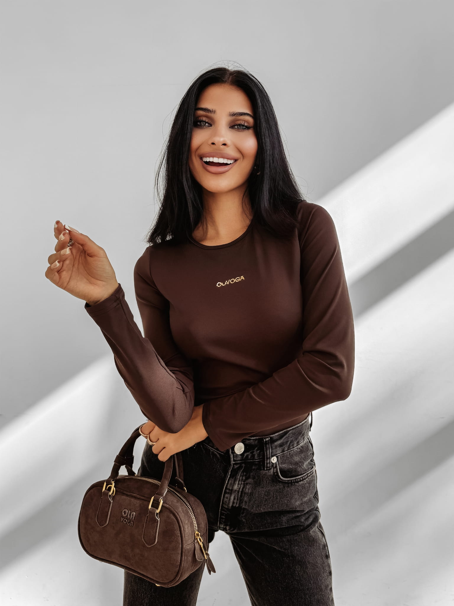 Bluzka damska OLAVOGA SIMBI- brązowa