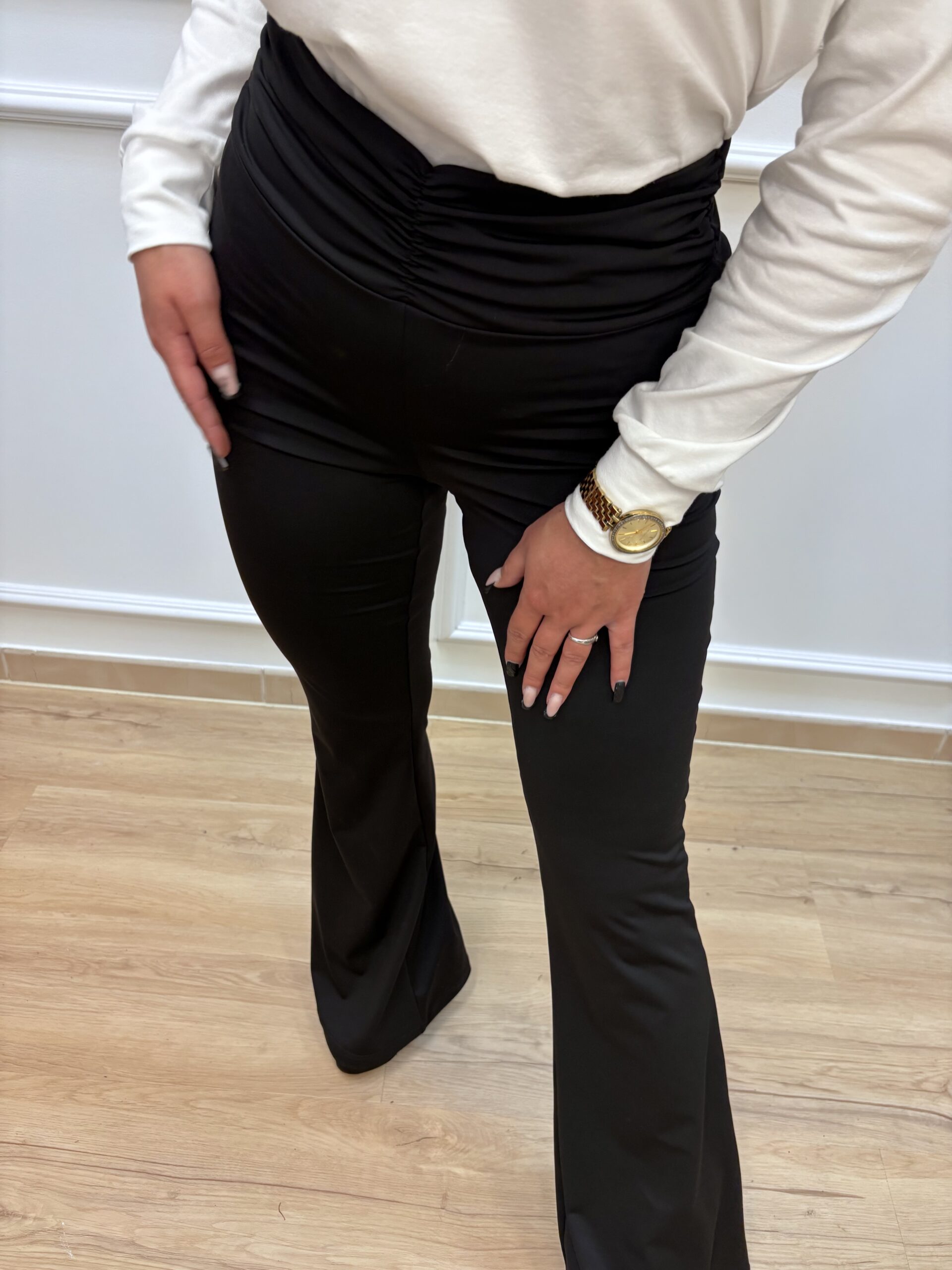 Spodnie damskie z modelującym pasem- czarne - obrazek 3