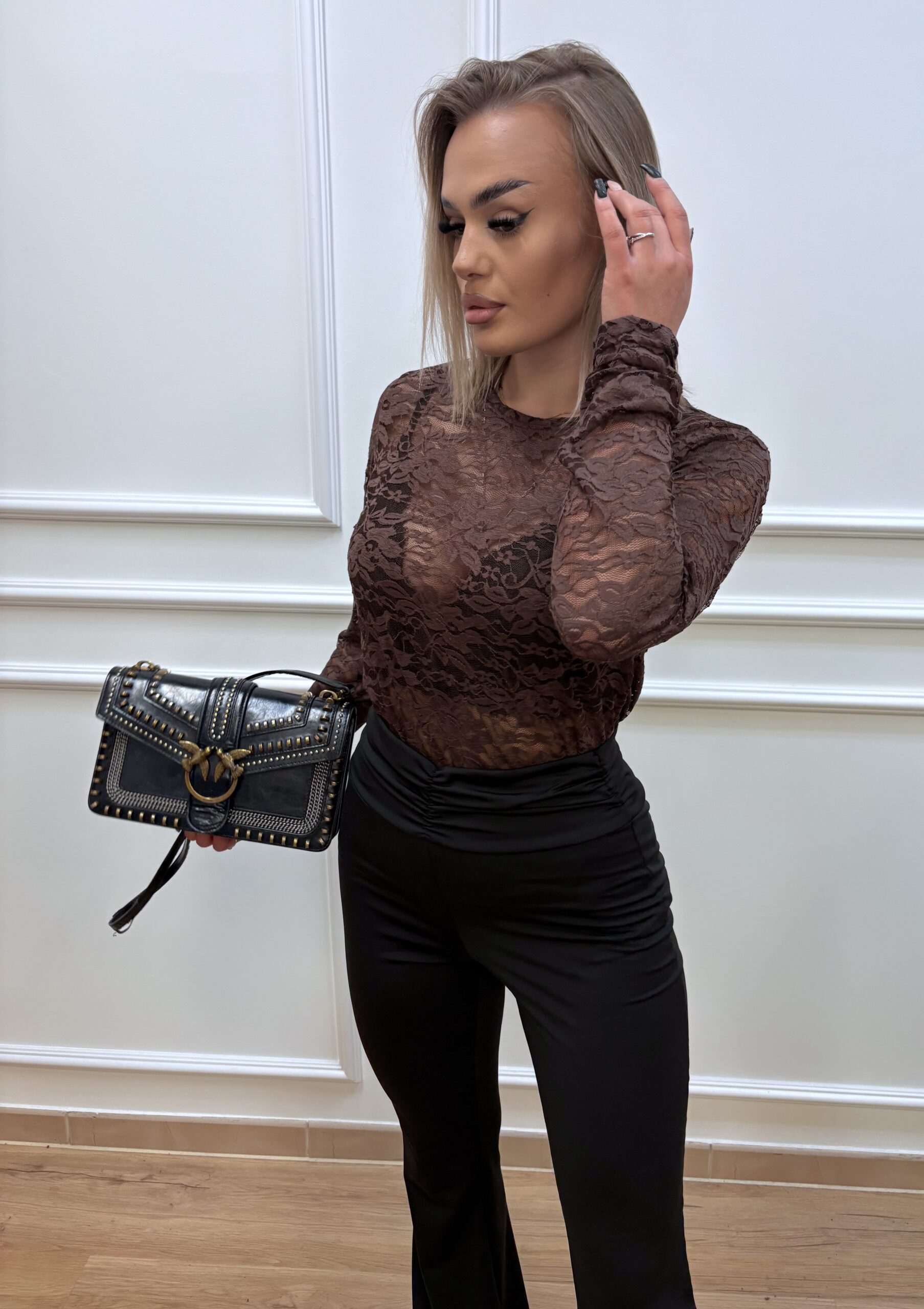 Bluzka damska koronkowa z długim rękawem- brązowa - obrazek 2