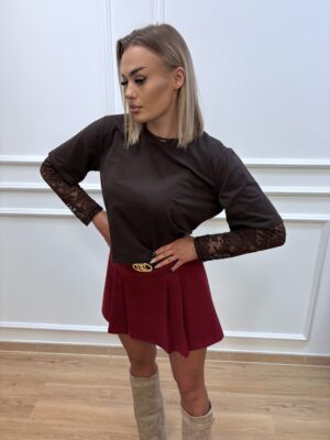 T-shirt z koronkowymi rękawami- brązowy