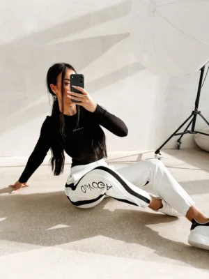 Bluzka damska OLAVOGA FERON czarna